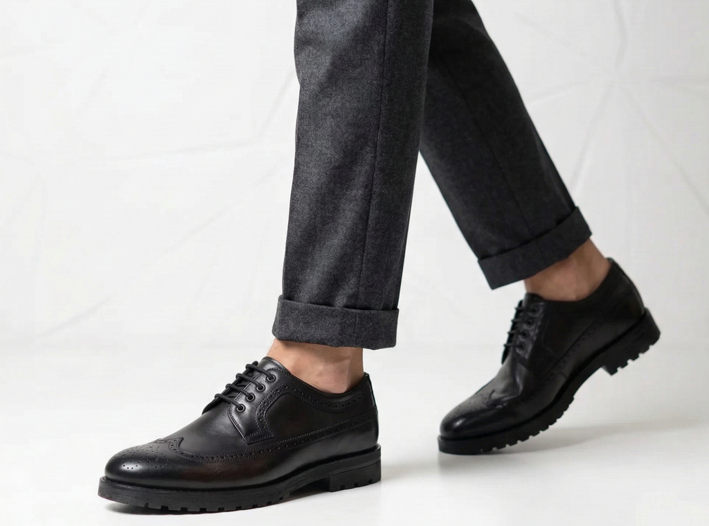 Chaussure Richelieu Brogue en Cuir – Élégance Artisanale